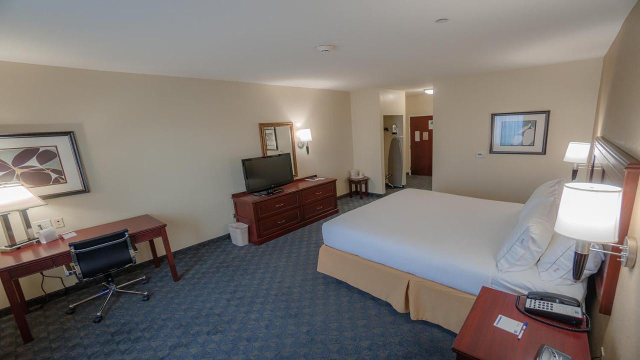 Holiday Inn Express Hotel & Suites Pampa, An Ihg Hotel Zimmer foto